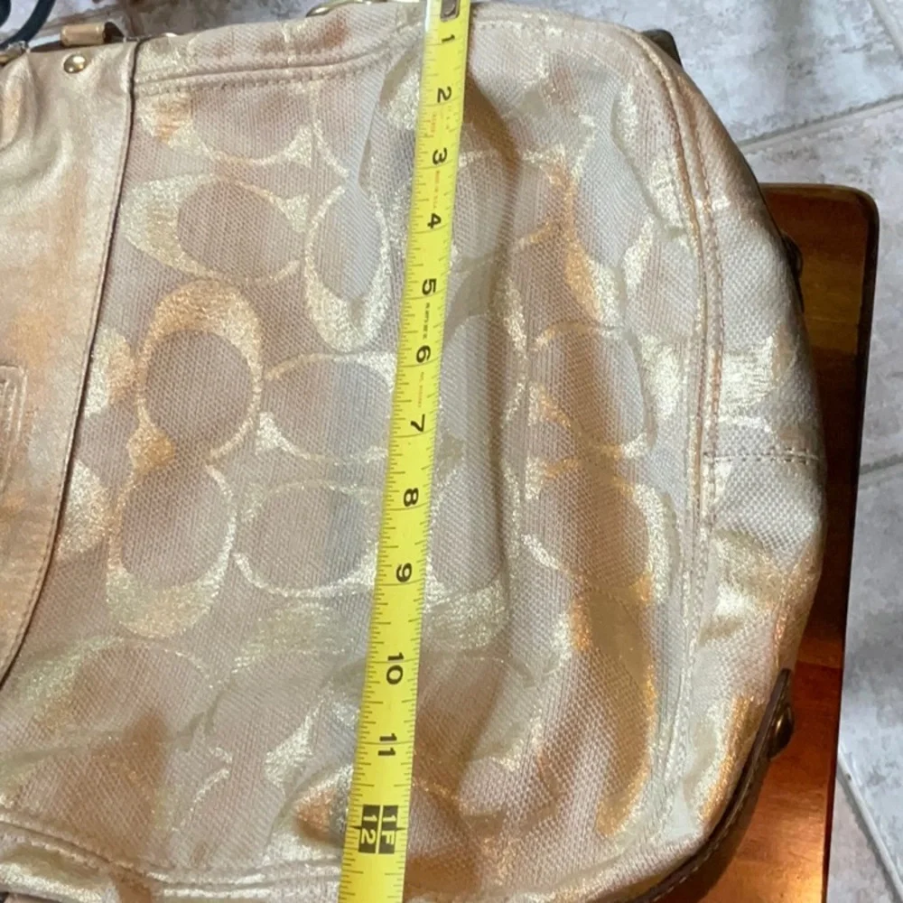 Awesome Coach gold hobo bag - Picture 12 of 14